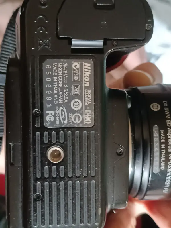 Зеркальный фотоаппарат Nikon D90 Kit 18-55 mm Nikkor AF