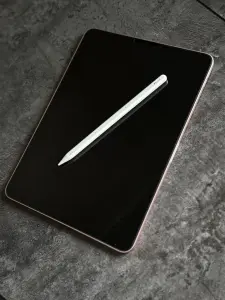 Планшет Apple iPad Air 2020 (4 поколение) и стилус Pencil (2)