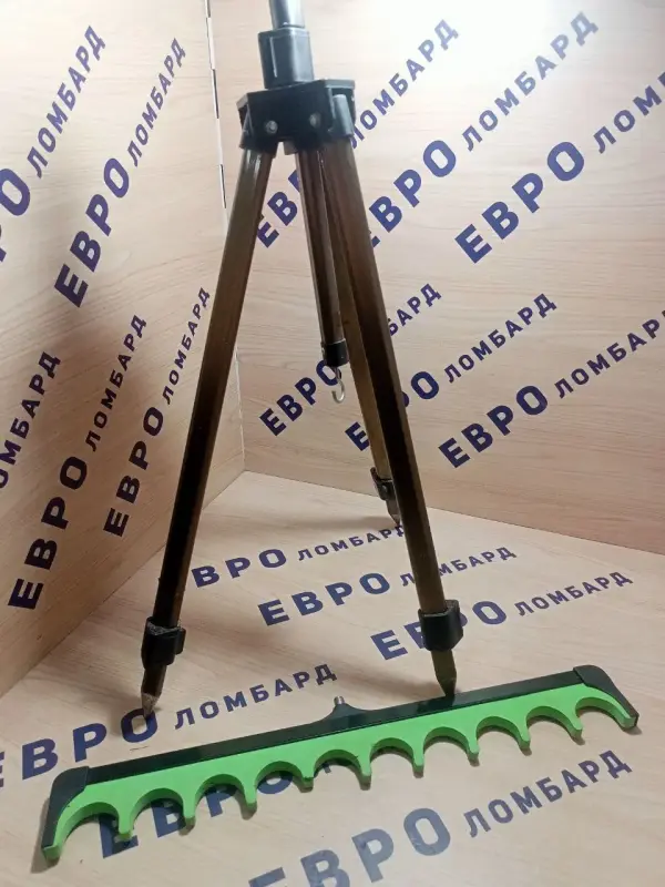Телескопическая тренога с резьбой 1,2 м (а.43-053391)