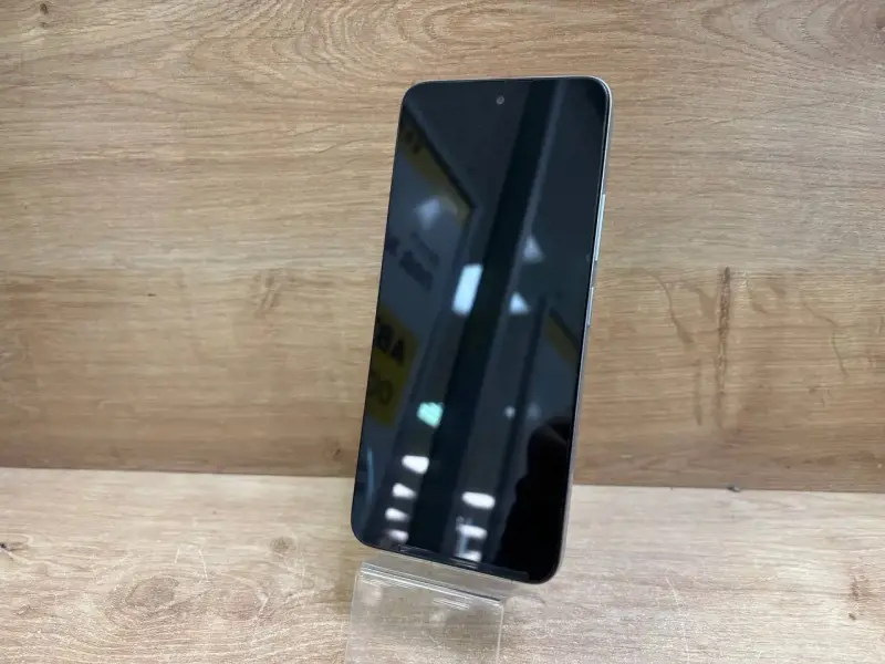 Телефон Xiaomi Redmi 12 8GB/256GB (а.83-016390)