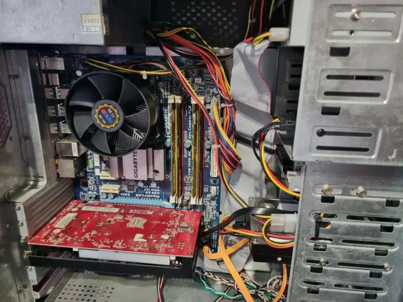 Системный блок Intel 2 ядра, 4gb DDR2, 9800GT, SSD