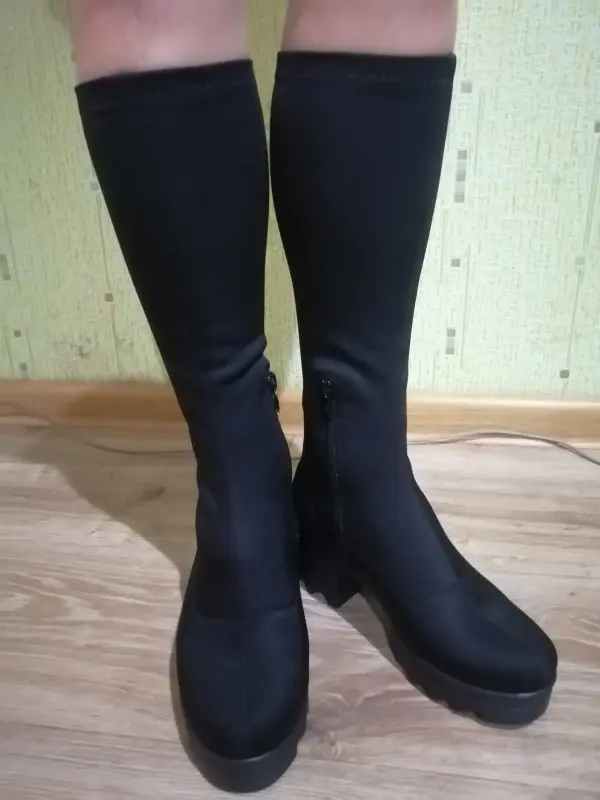 Сапоги женские, новые (35р-р)
