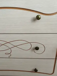 Комод и две тумбы