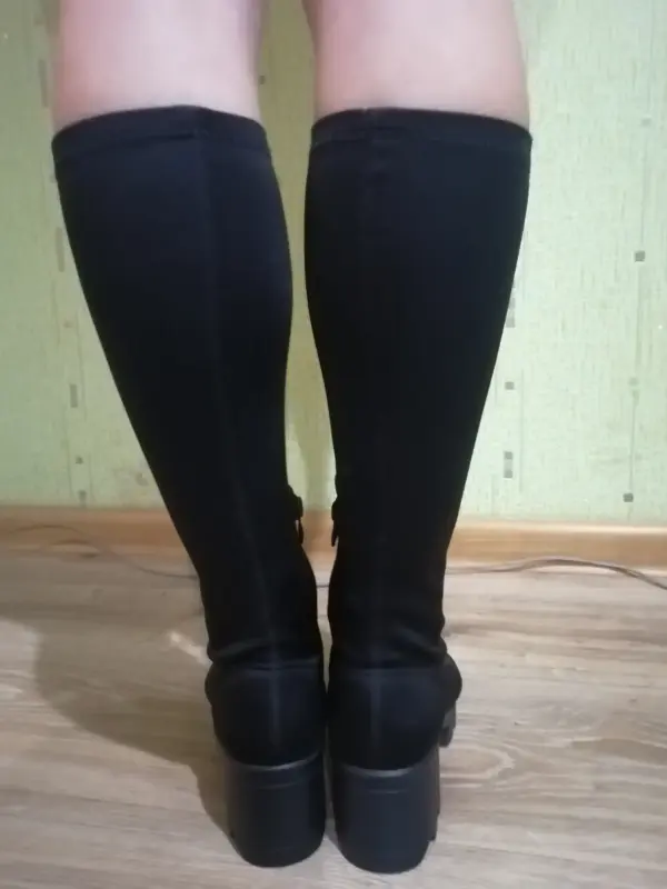 Сапоги женские, новые (35р-р)
