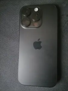 Продам смартфон Apple IPhone 16 Pro, 1ТБ.