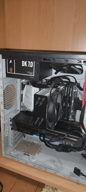 Ryzen 7 5700x3d ASRock B550M Pro4 3600 МГц DDR4