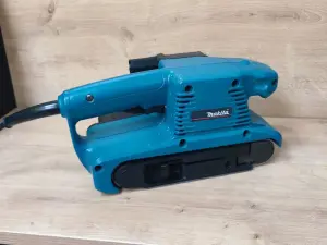 Ленточная шлифмашина Makita 9910 (а.60-020674)