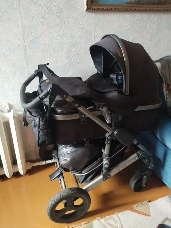 Детская коляска 3 в 1
