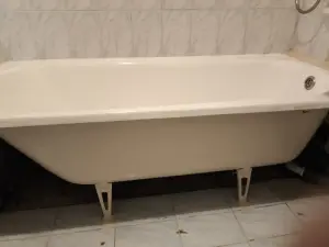 Ванна чугунная