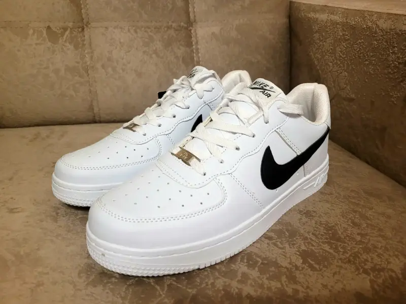 Новые мужские кроссовки Nike