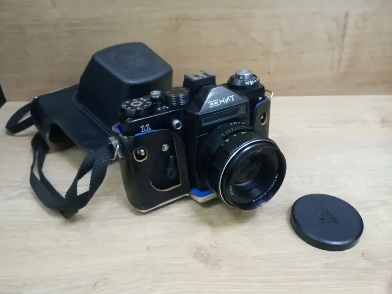 Фотоаппарат Зенит 11 (а.83-016863)