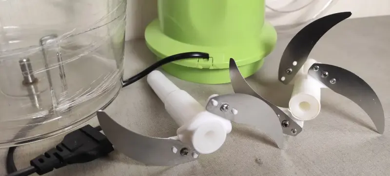 Измельчитель электрический «Молния», рубит, смешивает, измельчает, колка льда