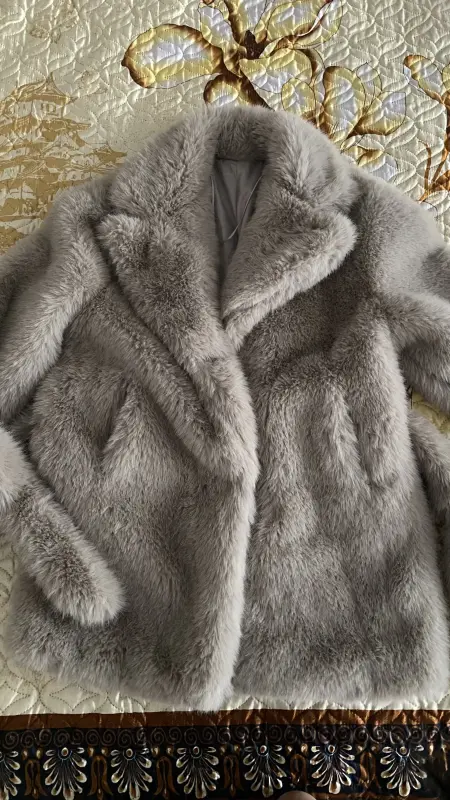 Женская шуба