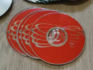 Диски DVD,- 34 штуки одним лотом