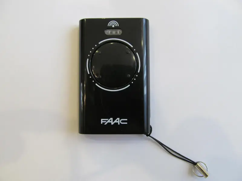 Пульт ДУ для ворот, ролет, шлагбаумов, FAAC XT4 433 SLH LR, черный