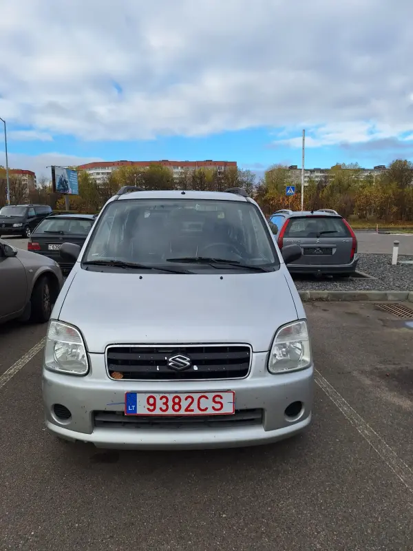 Автомобиль легковой Suzuki Wagon R+