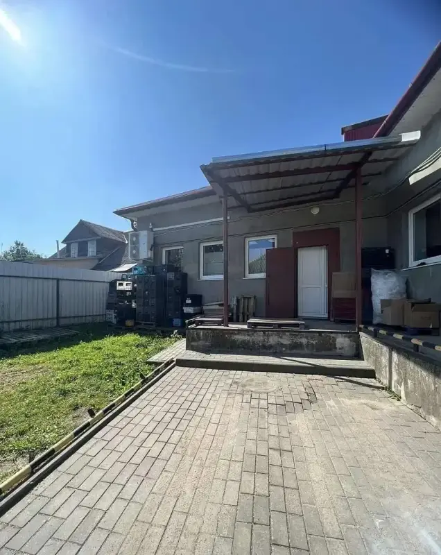 магазин площадью 235м.кв