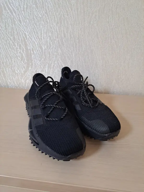 Кроссовки новые Adidas р.44 оригинальные, стелька 29 см