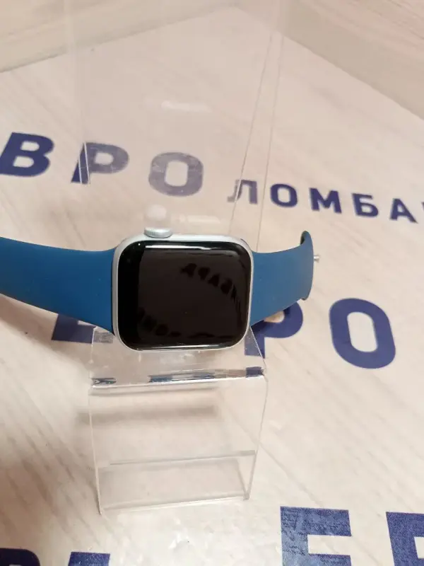 Умные часы Apple Watch SE 2 40 мм (а.43-053750)