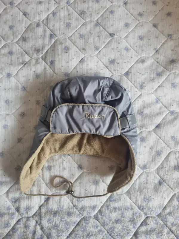 Зимняя шапочка на мальчика