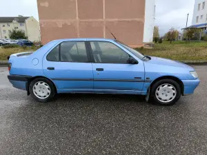 Автомобиль