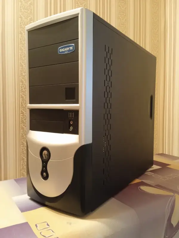 Корпус компьютерный Foxconn TLA-397 ATX, micro-ATX