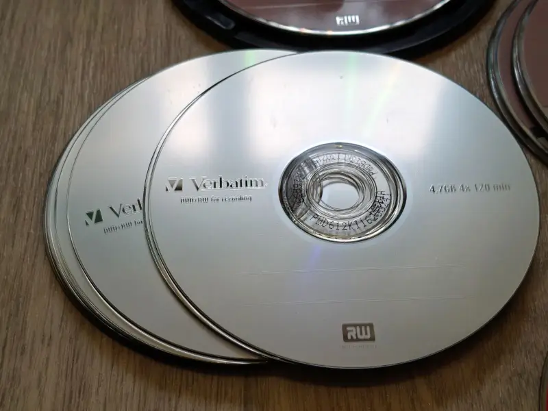 Диски DVD,- 34 штуки одним лотом