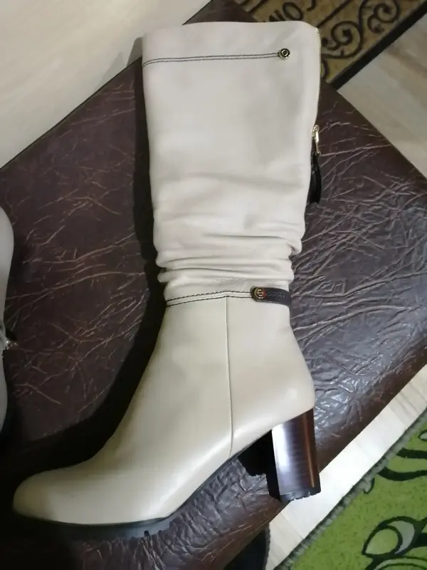 Сапоги женские, новые (37р-р)