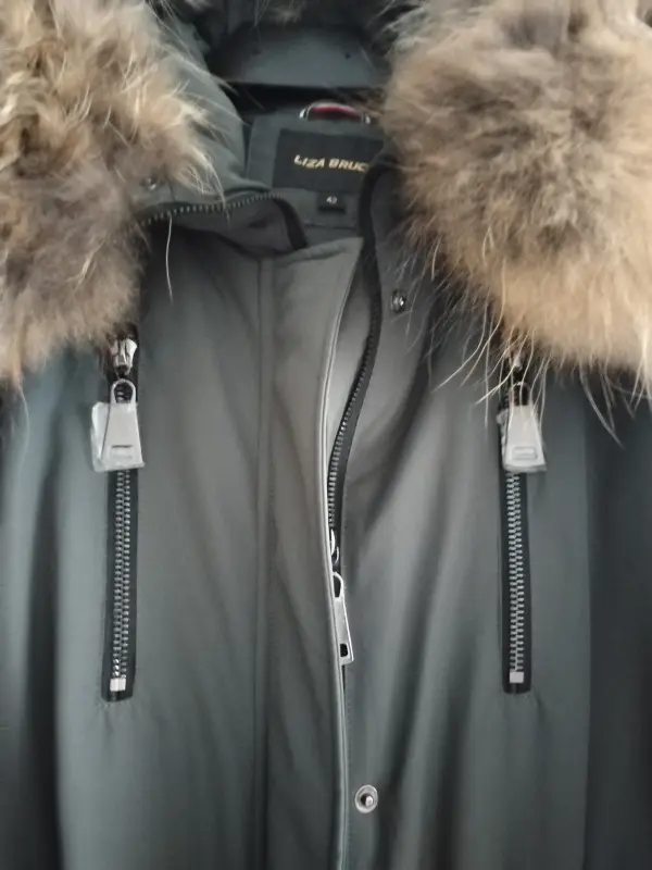 Куртка женская новая с натуральным мехом LiZA BRUSE р-р 42-44