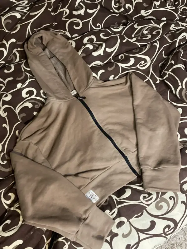 кофточка на замке