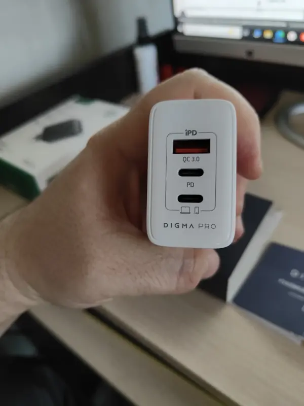 Зарядное устройство Digma 65W