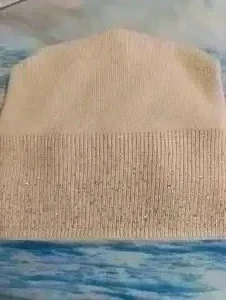 Женская шапка зимняя