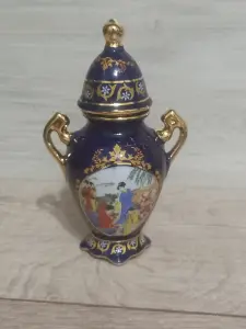 Амфора гейш