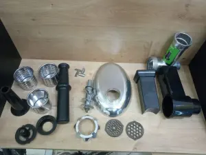 Мясорубка Polaris PMG 2058 (а.83-016240)
