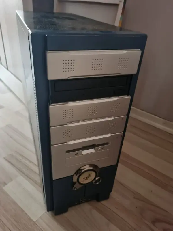 Системный блок Intel 2 ядра, 4gb DDR2, 9800GT, SSD