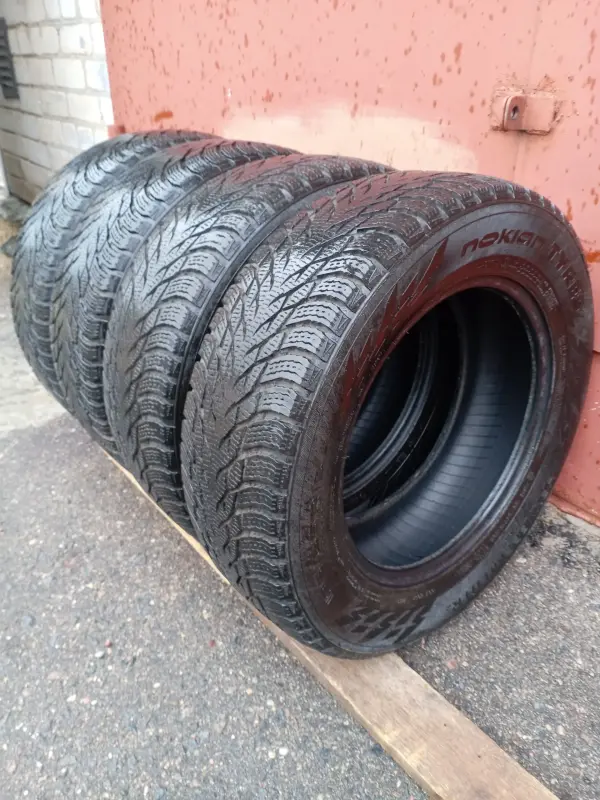 Шины зимние Nokian