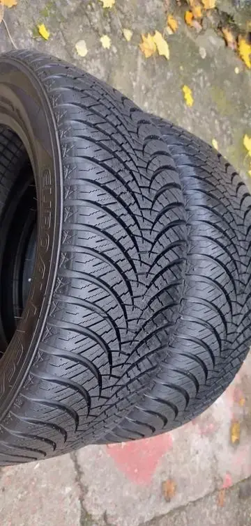 Зимние шины FALKEN 205/55 R16 (2 шт.)