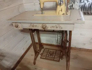 Швейная машина тикка