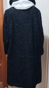 Шуба натур.мех каракуль р-р 46-48+Подарок