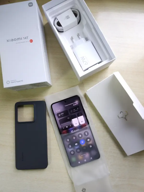 Телефон Xiaomi 14Т 12/256GB титановый чёрный