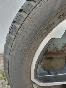 Шины Nokian Tyres WR Snowproof 185/60R15 88T + Литые диски