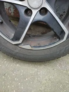 Шины Nokian Tyres WR Snowproof 185/60R15 88T + Литые диски