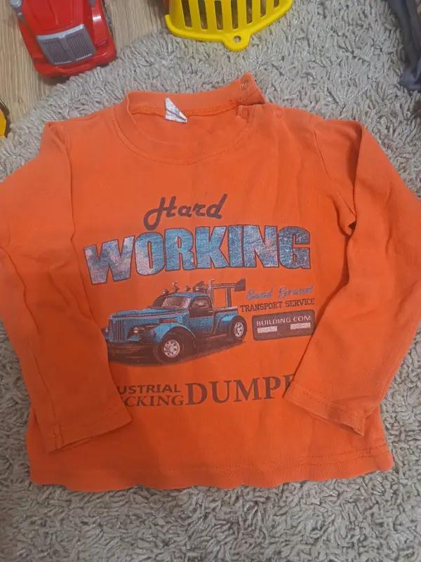 Кофточки детские