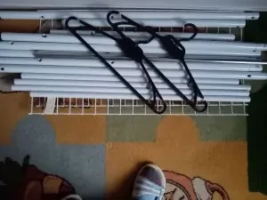 Раскладная стойка с вешалками