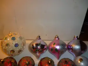 Новогодние игрушки