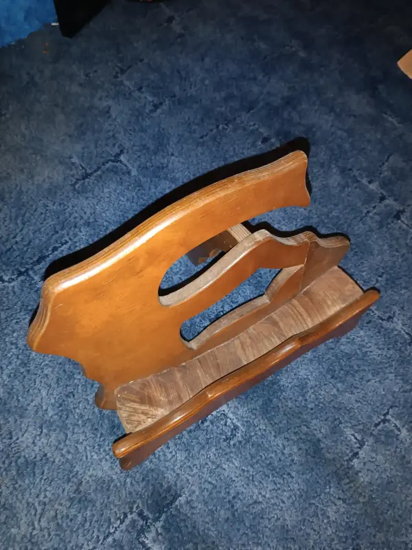 Подставка ручной работы для муз инструментов