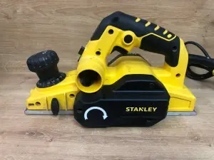 Рубанок Stanley STPP7502(а.37-047711)
