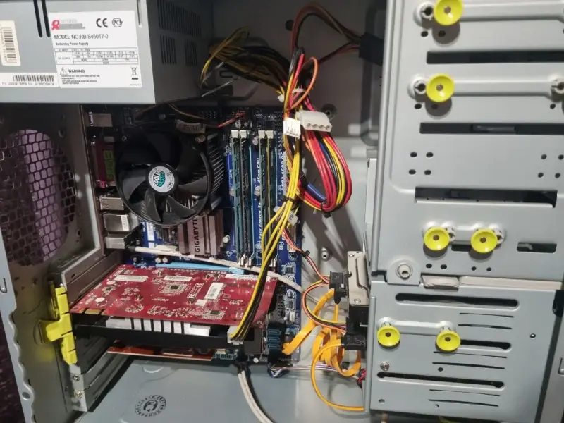 Системный блок Intel 4 ядра, 8gb DDR3, SSD+HDD
