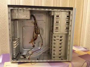 Корпус компьютерный известного производителя FSP WA-01 с блоком питания Power MAN IP-S350Q2-0 350W.