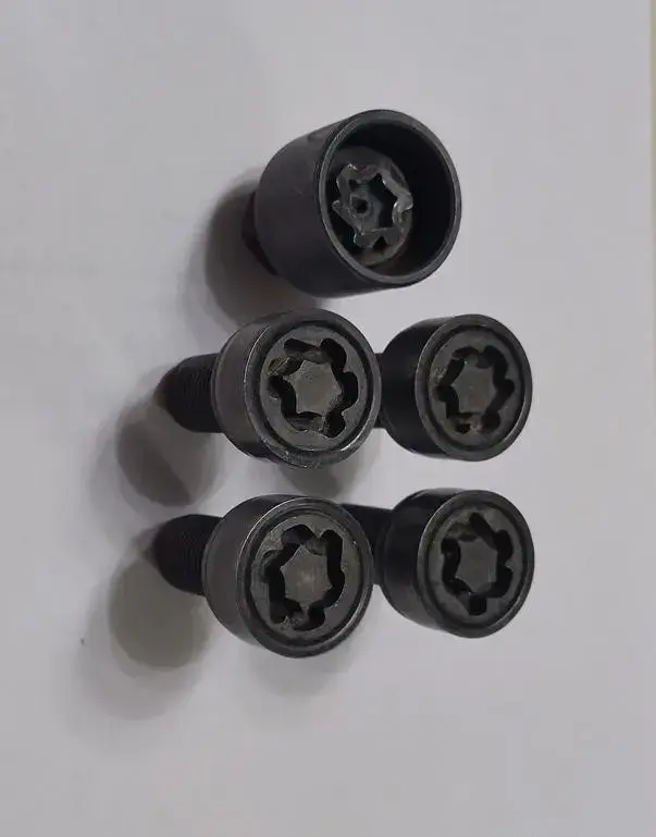 Секретные болты с ключом для VW, AUDI, SEAT, SKODA